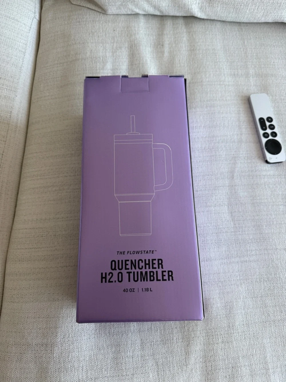Stanley X Olivia Rodrigo 40oz Quencher H2.0 Tumbler - Picture 4 of 4
